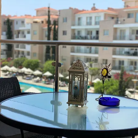 Elysia Park Pool View *