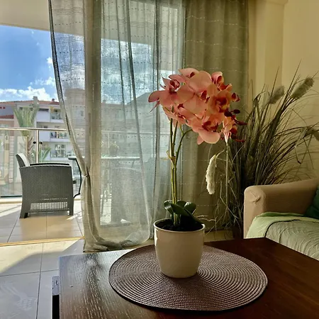 Elysia Park Pool View * Paphos