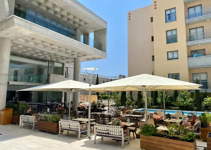 Elysia Park Pool View パ フォス