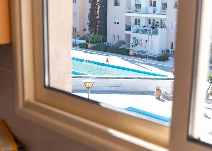 Elysia Park Pool View パ フォス