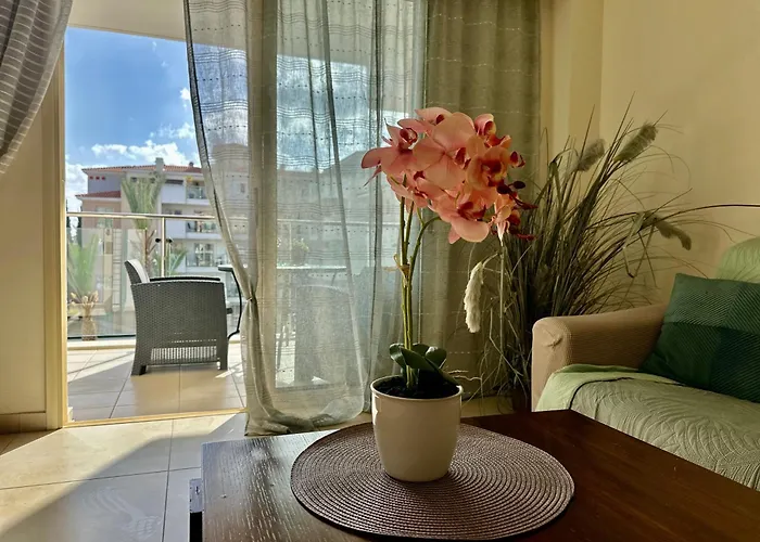 Elysia Park Pool View * パ フォス