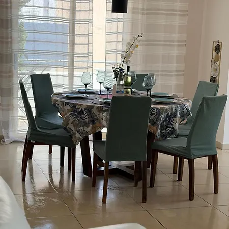 Elysia Park Pool View Apartment Paphos