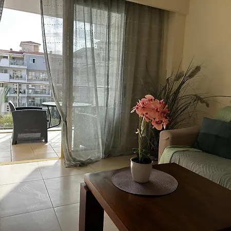 Apartment Elysia Park Pool View